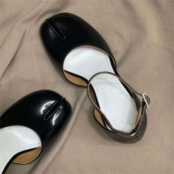 leather tabi pumps with strap heel split toe shoes women black (4)